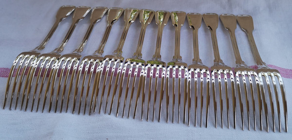 12 pieces of silver-plated flatware Filet orfèvrerie Saint-Médard model