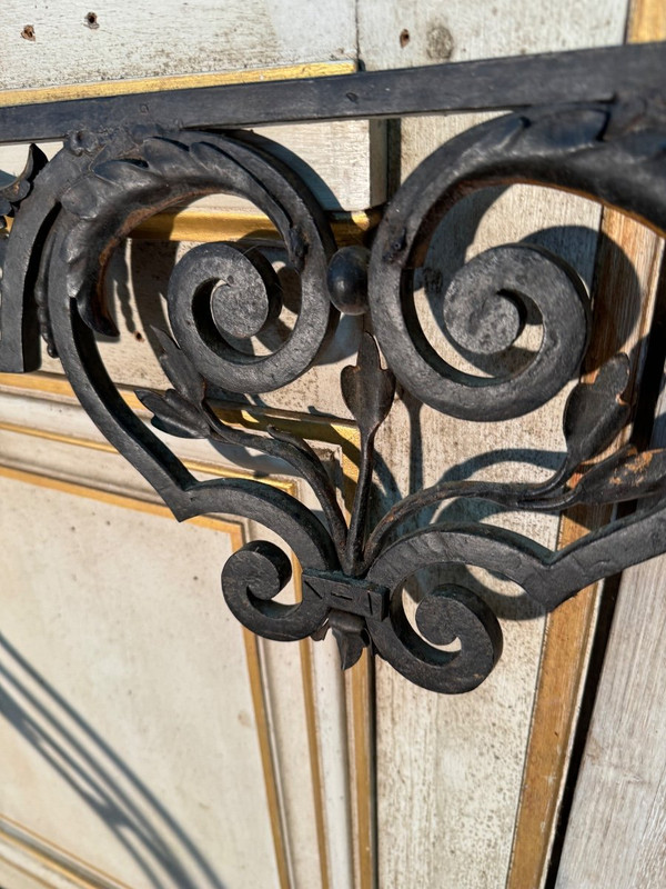 Console In Wrought Iron And Golden Sheet Metal