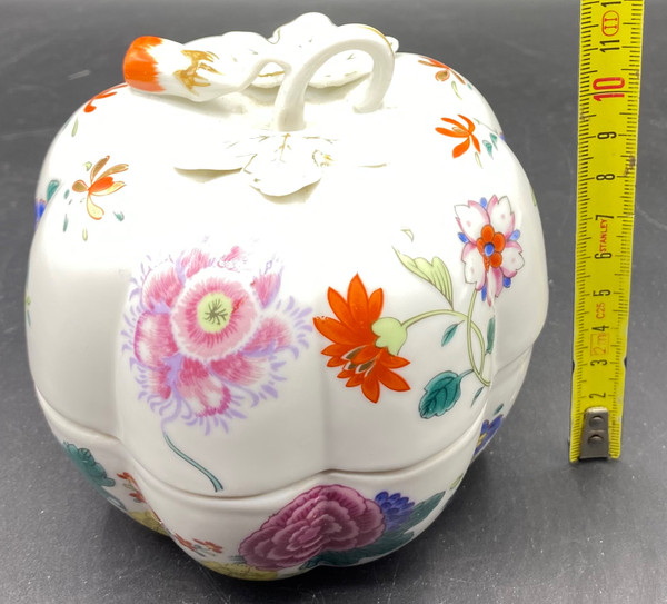 BONBONNIÈRE PORCELAIN