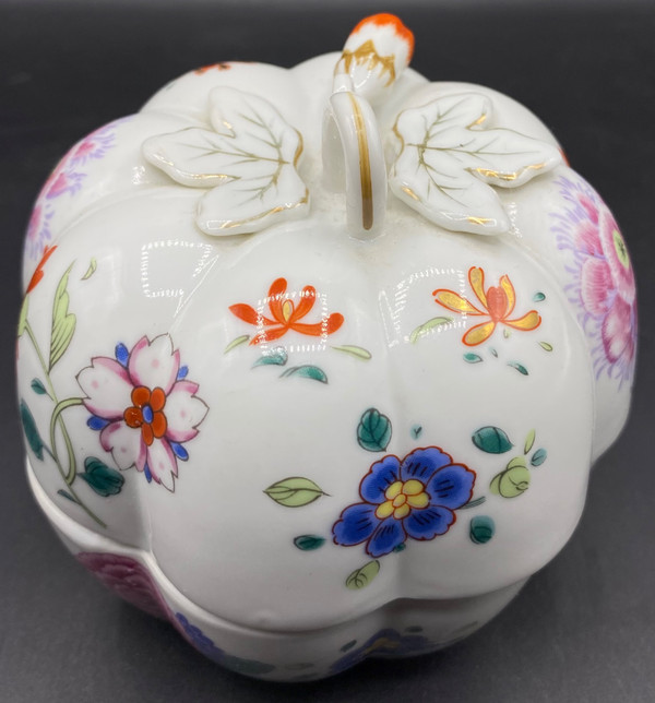 BONBONNIÈRE PORCELAIN