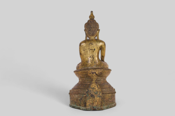 Shan Buddha aus vergoldeter Bronze.