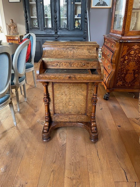 Pop up Davenport" desk in burr walnut with ebony moulding