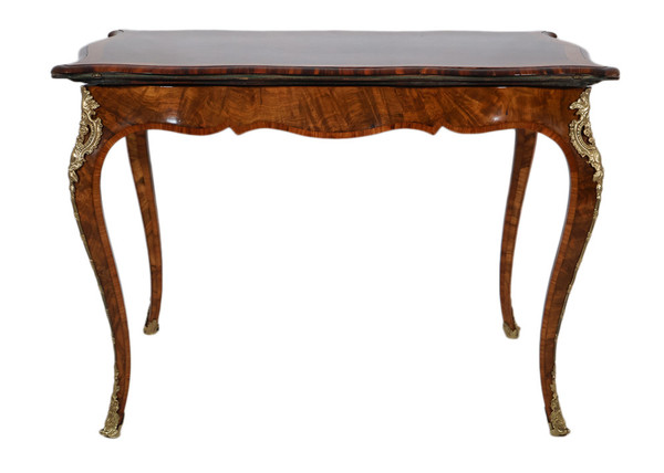 Table à jeux en ronce de noyer Edwards et Roberts circa 1890