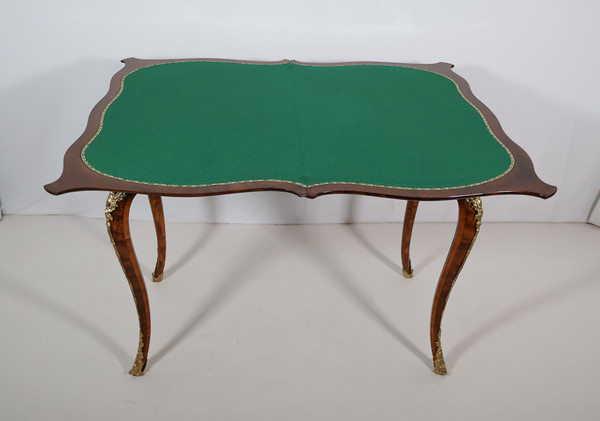 Table à jeux en ronce de noyer Edwards et Roberts circa 1890