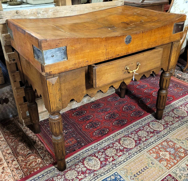 Butcher's block in beech with wooden top opens with a large drawer early 20th century