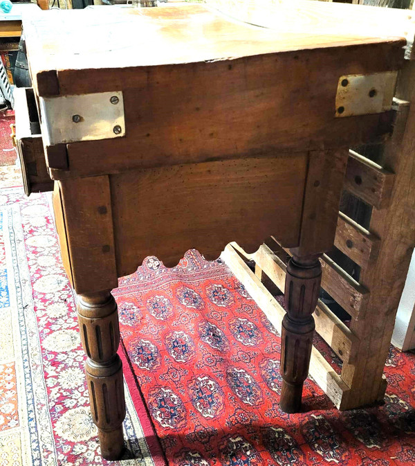 Butcher's block in beech with wooden top opens with a large drawer early 20th century