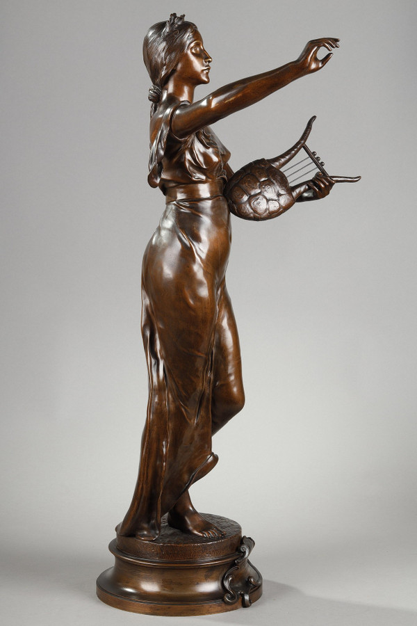 Figure en bronze patiné médaille "Muse des bois" d'après Henri-Louis Levasseur