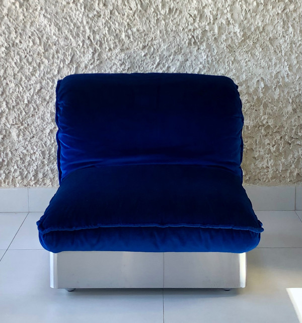 7-seater modular sofa in stainless steel and royal blue velvet, France 70s