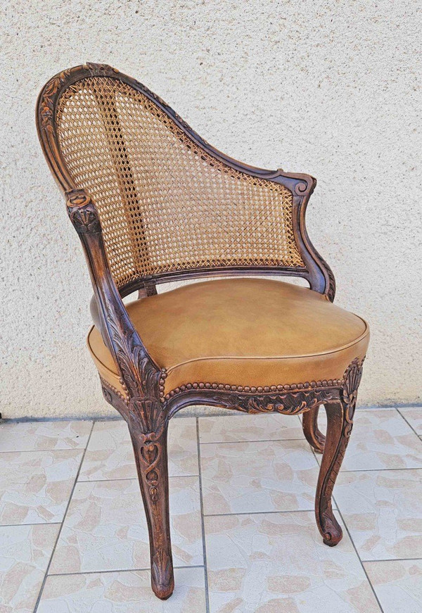 Large Fauteuil De Bureau Louis XV, Sculpté, Canné, Garni Cuir