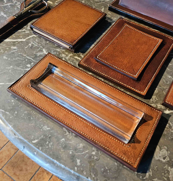 Nécessaire De Bureau En Cuir Piqué Sellier et verre taillé 8 Pièces Dlg Hermès