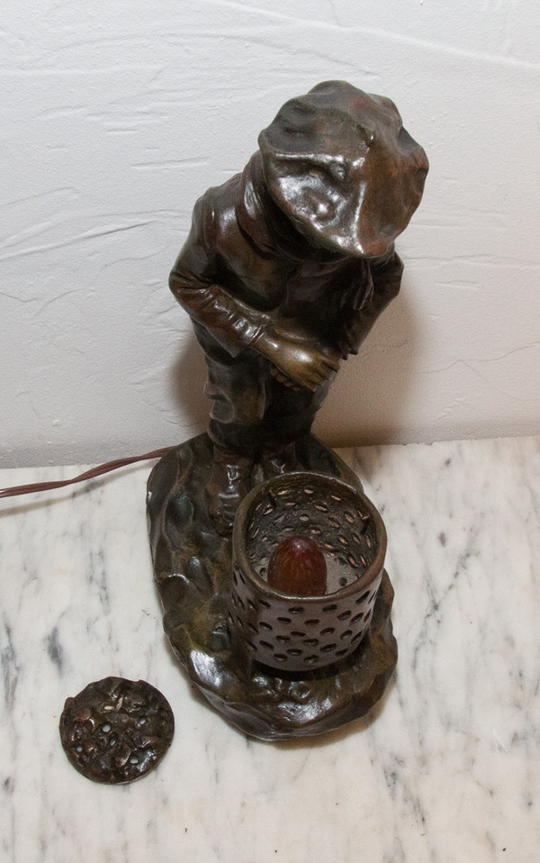 Night Light In Bronze Signed J Cardona Period 1900