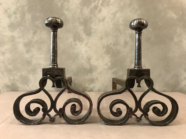 Important old wrought iron andirons from the 18th century 