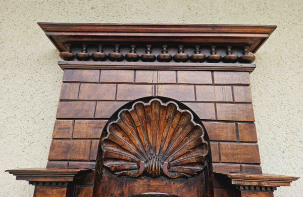 18th Century Fountain And Its Walnut Furniture