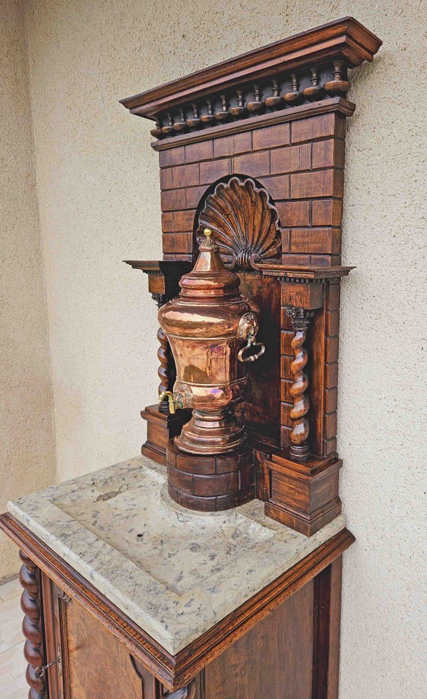 18th Century Fountain And Its Walnut Furniture