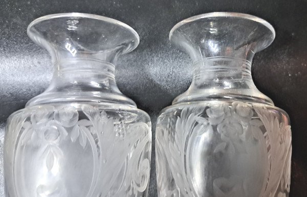 Paire de Vases balustre en cristal taillé de fleurettes et de rinceaux Napoléon 3