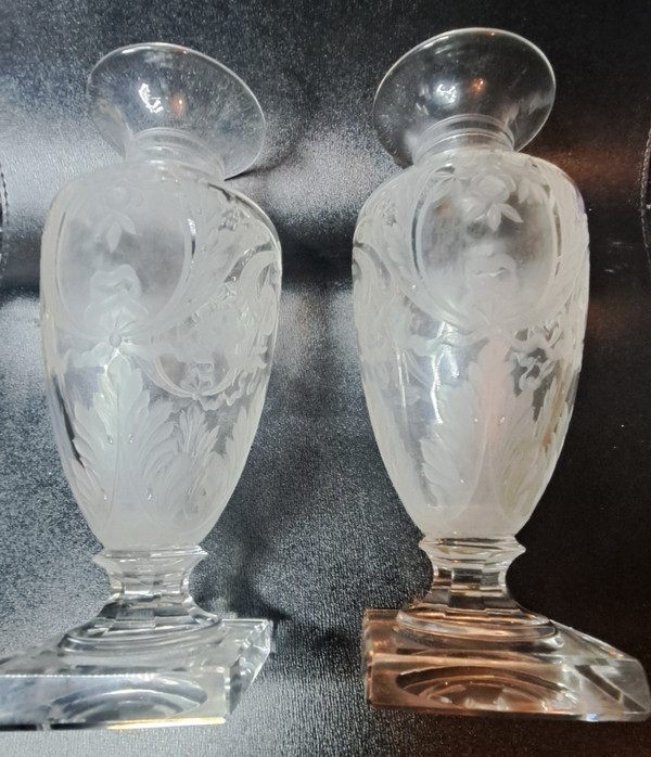 Paire de Vases balustre en cristal taillé de fleurettes et de rinceaux Napoléon 3