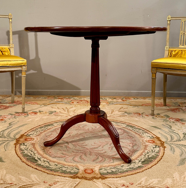 Louis XVI Mahogany Tilting Pedestal Table Circa 1780