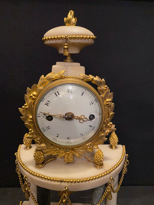 Pendule d'époque Louis XVI