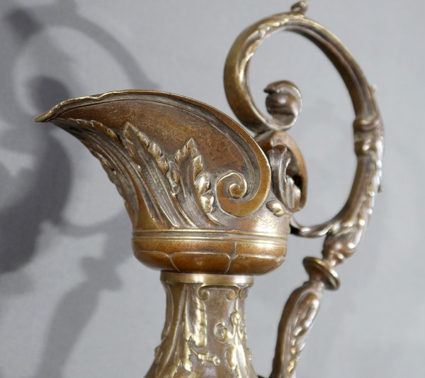 Paire d’Aiguières en Bronze, Art Nouveau – 1910