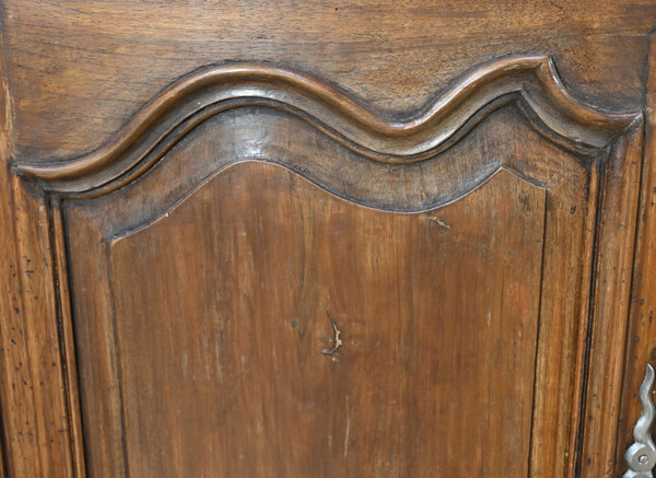 Pair of Important Walnut Property Corners, Regency Style – 18th Century