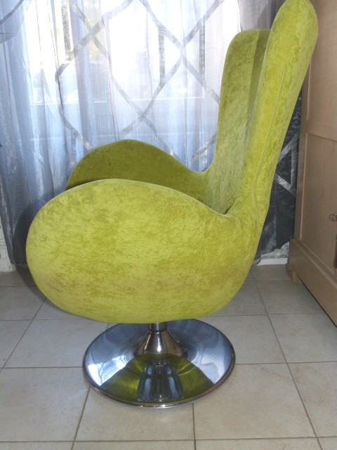 Egg swivel armchair Arne Jacobsen 70s 80s