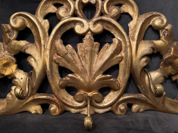 Rare coat rack in gilded wood, Italy, 19th century.