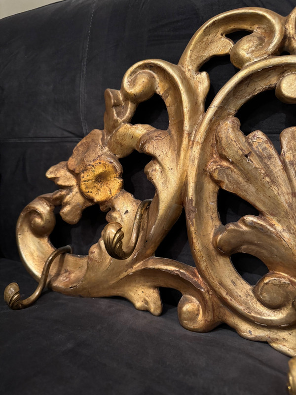 Rare coat rack in gilded wood, Italy, 19th century.