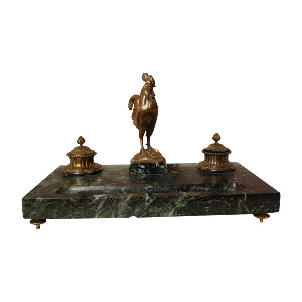 Inkwell in marble and gilded bronze signed G. Quesnel.