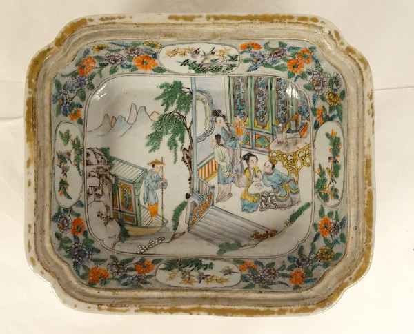 Covered Terrine China Green Family Characters Landscapes 18th century