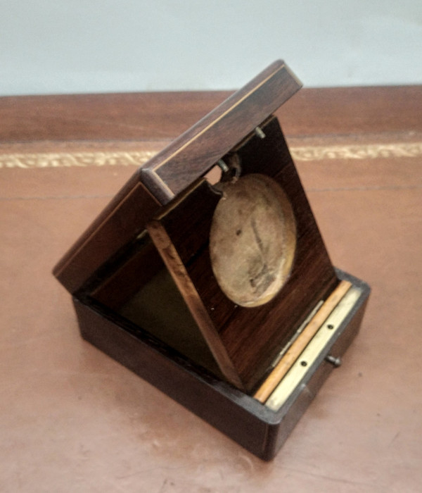 Watch box