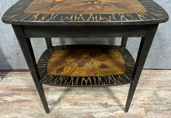 In the spirit of the École de Nancy: magnificent marquetry tea table circa 1900