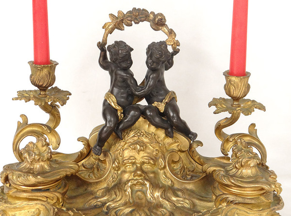 Calamaio Luigi XV rocaille candelieri in bronzo carattere cherubini 41 cm XVIII secolo