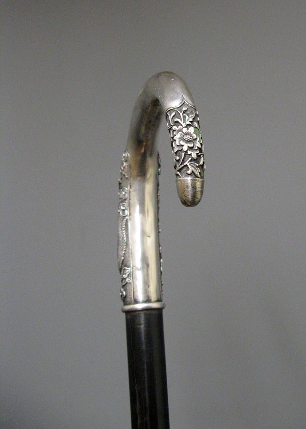 Cast Silver Dragon Cane. Ebony shaft. China or Vietnam 19th century.