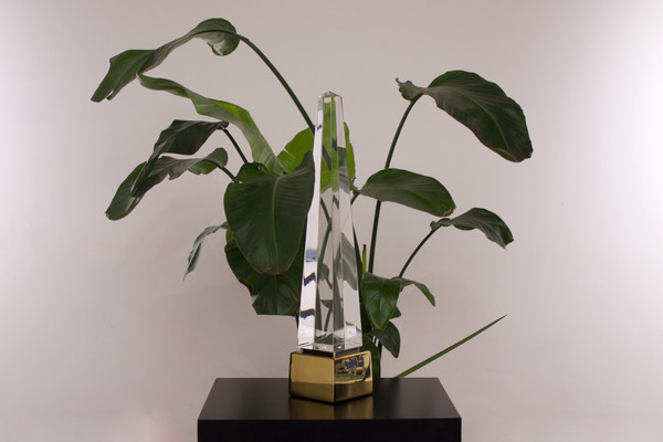 Obelisk" lamp in lucite.