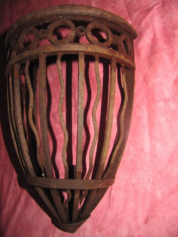 Early 20th century wrought iron wall lamp