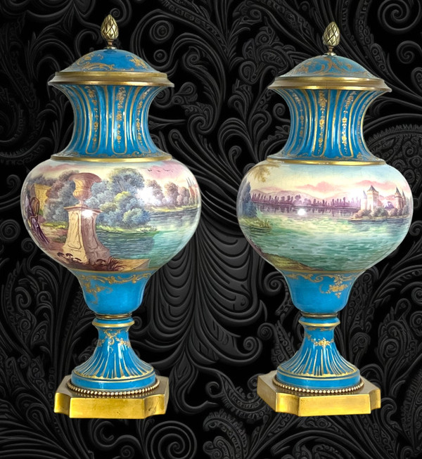 PAIR OF 19TH CENTURY VASES IN SÈVRES PORCELAIN DECORATED WITH GALLANT SCENES