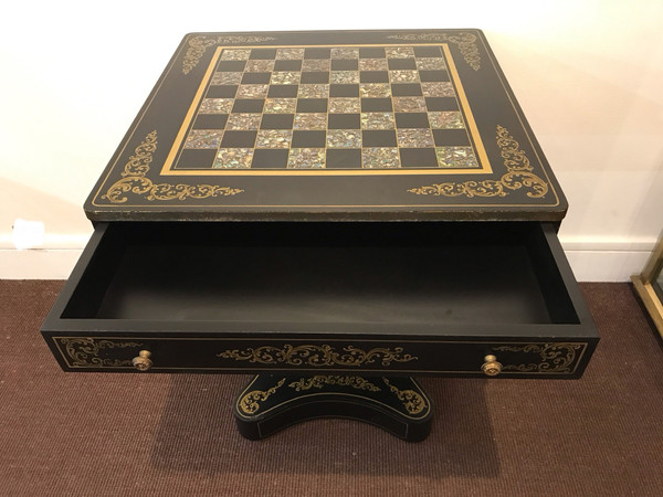 Games table in black wood and mother-of-pearl decor 20th century 