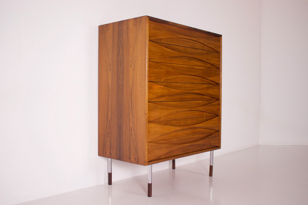 Weekly chest of drawers in rosewood, Arne Vodder.