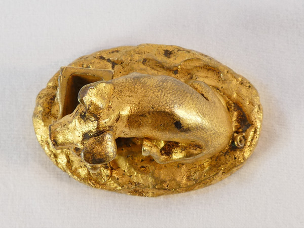 Little Pig with a tub in gilded bronze