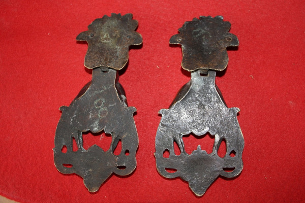 Paire De Heurtoirs De Porte En Bronze