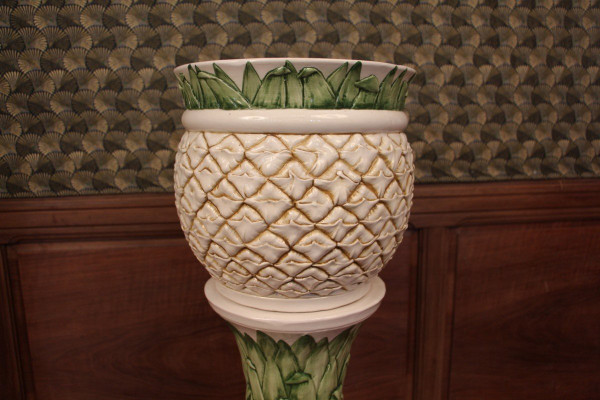 Column With Its Earthenware Pot Cover, Pineapple Model