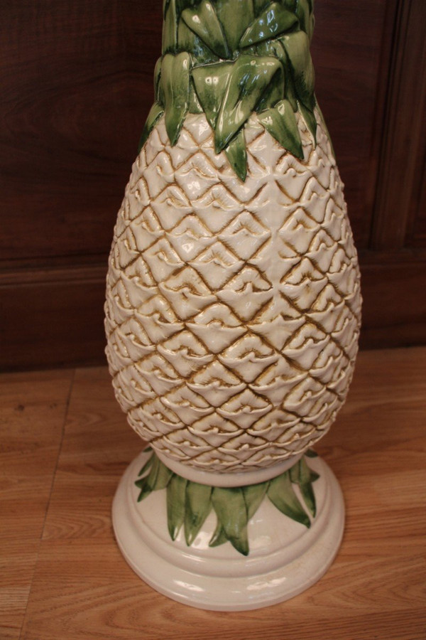 Column With Its Earthenware Pot Cover, Pineapple Model