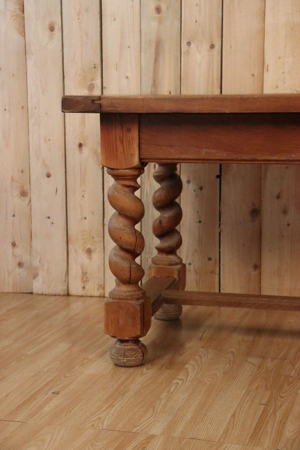 Large Farm Table Twisted Legs