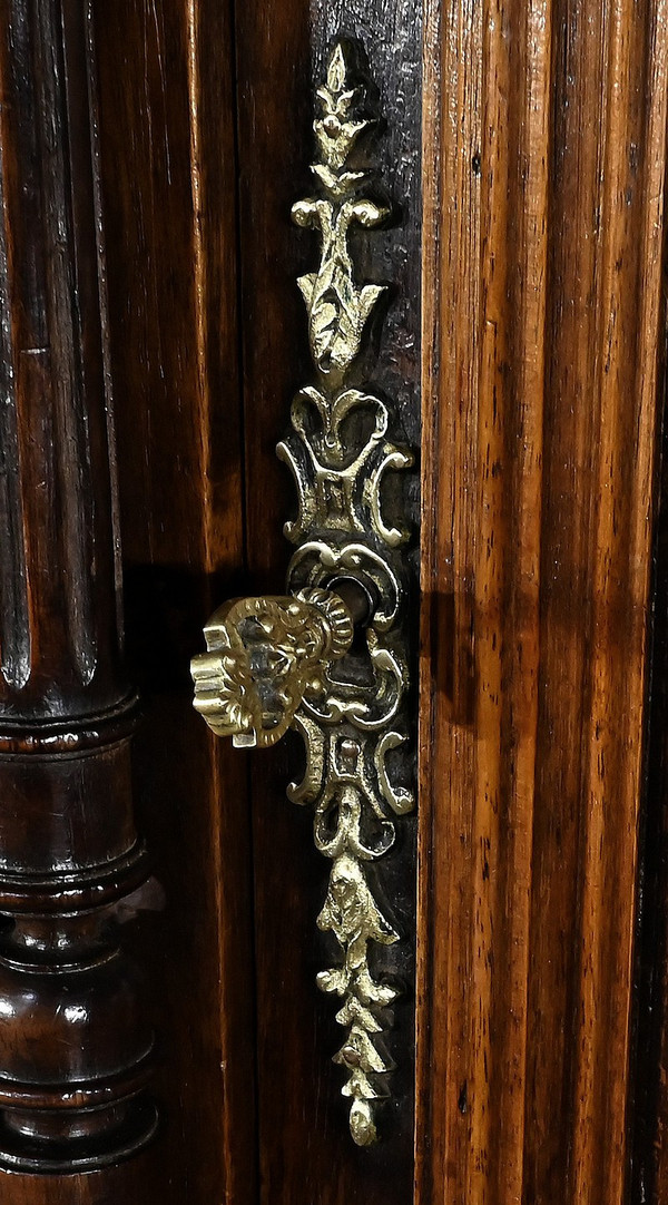 Rare Small Renaissance Cabinet in Solid Walnut - 2nd half 19th century