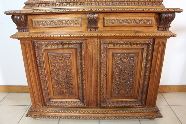 Kleines Doppel-Sideboard im Renaissance-Stil, 149 cm hoch