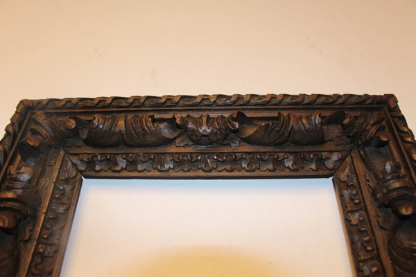 17th Century Oak Frame Carved With Acanthus Leaves