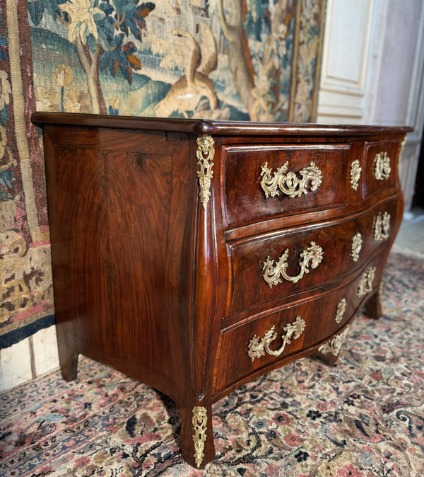 18th century Louis XV walnut chest of drawers