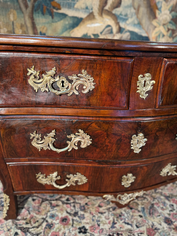 18th century Louis XV walnut chest of drawers