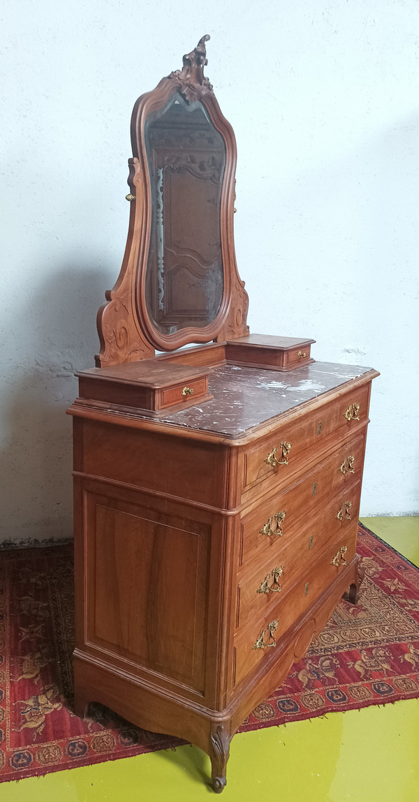 Commode coiffeuse Louis XV en noyer