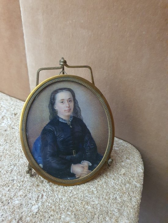 Portrait Of A Woman, Miniature On Paper, 19th Century.